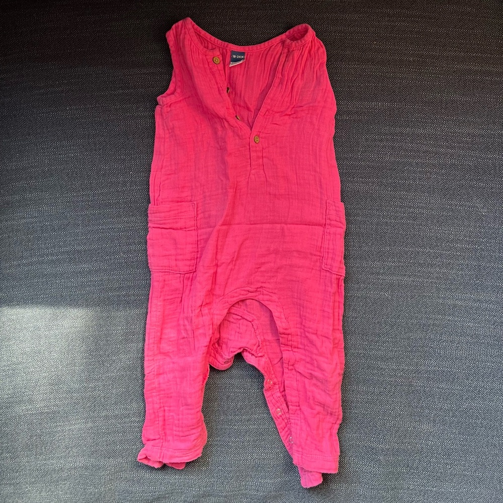 Old Navy Pink Button-Up Top